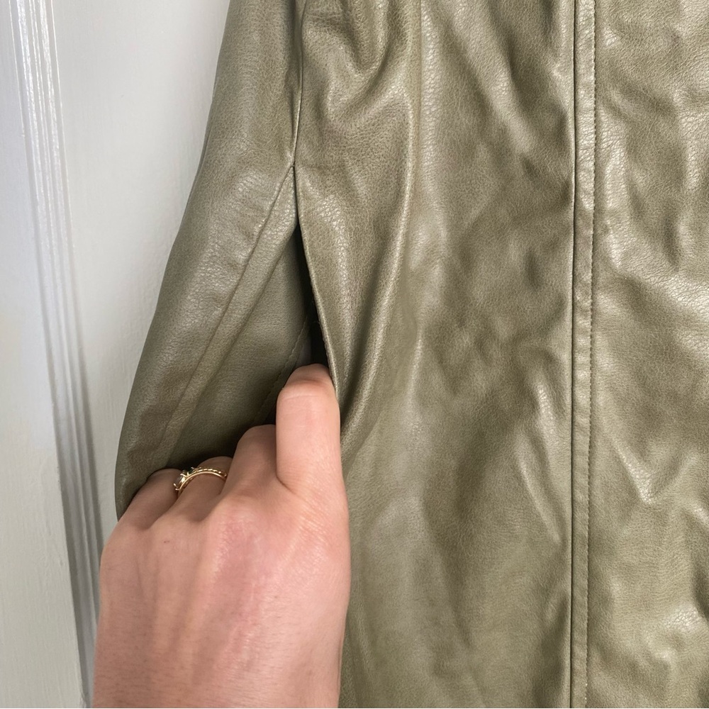 ZARA Faux Leather Pinafore Dress Green with Gold Buttons Size Medium - Picture 9 of 10
